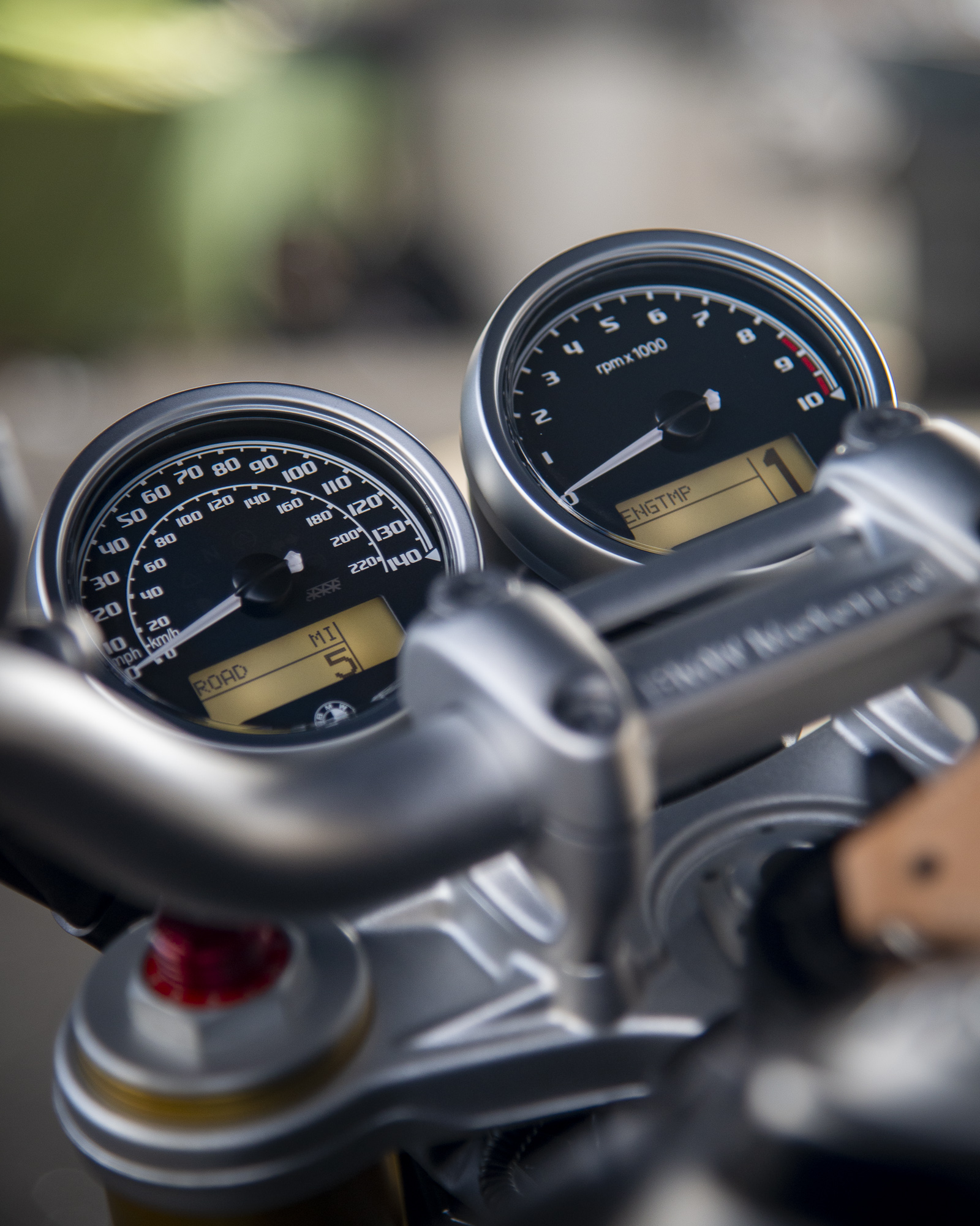 Guage Cluster R NineT Option 719