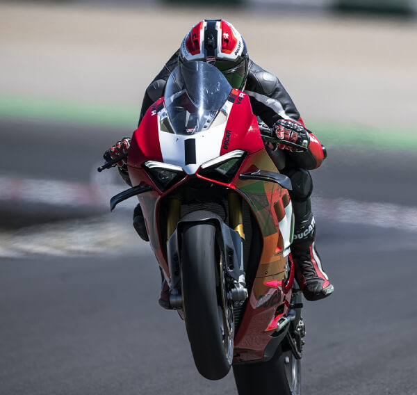 The Unmatched Specs and Features of the 2023 Ducati Panigale V4R