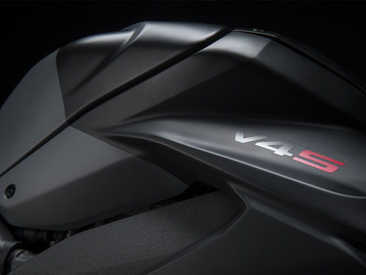 2024 Ducati Streetfighter V4 Image 04