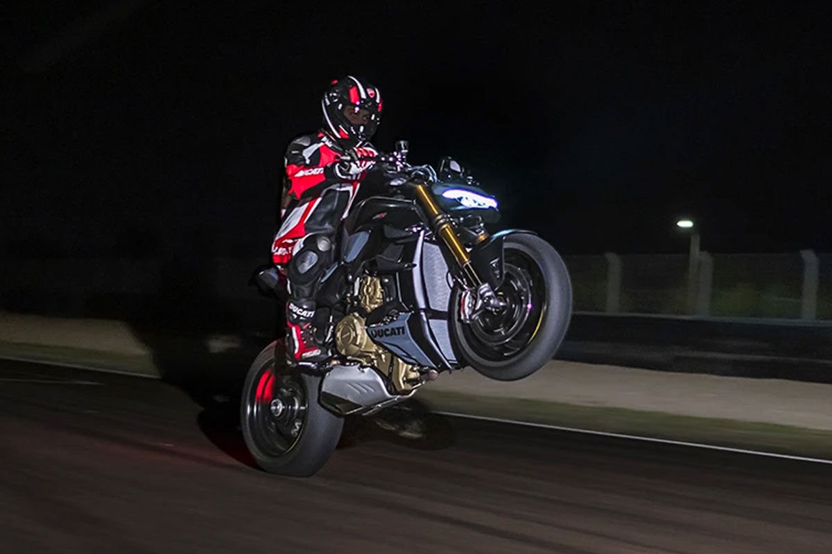 DISCOVER THE RIDING LOOPS NEAR SAN JOSE, CA, ON A BMW R 1250 GS ADVENTURE cont