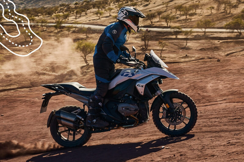 R 1300 Exterior Photo