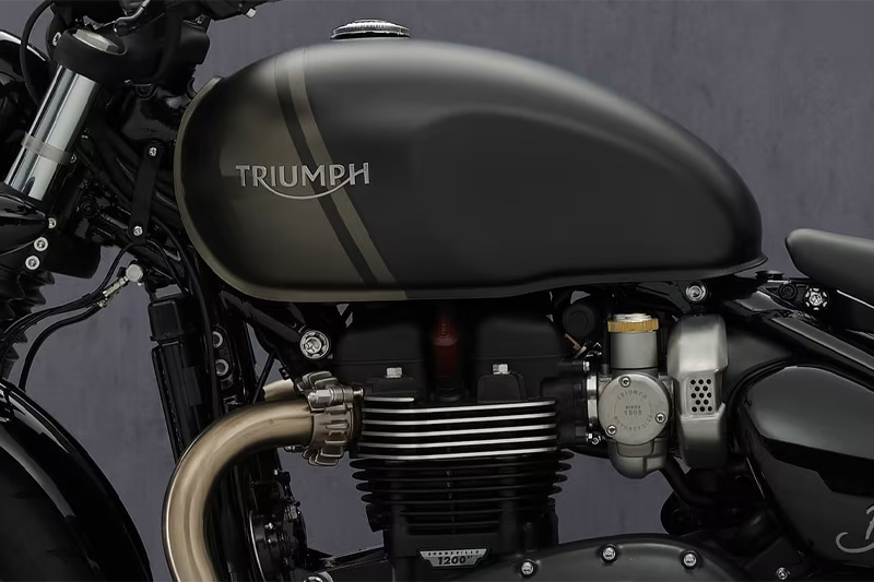 2024 Triumph Bonneville Bobber Image 03