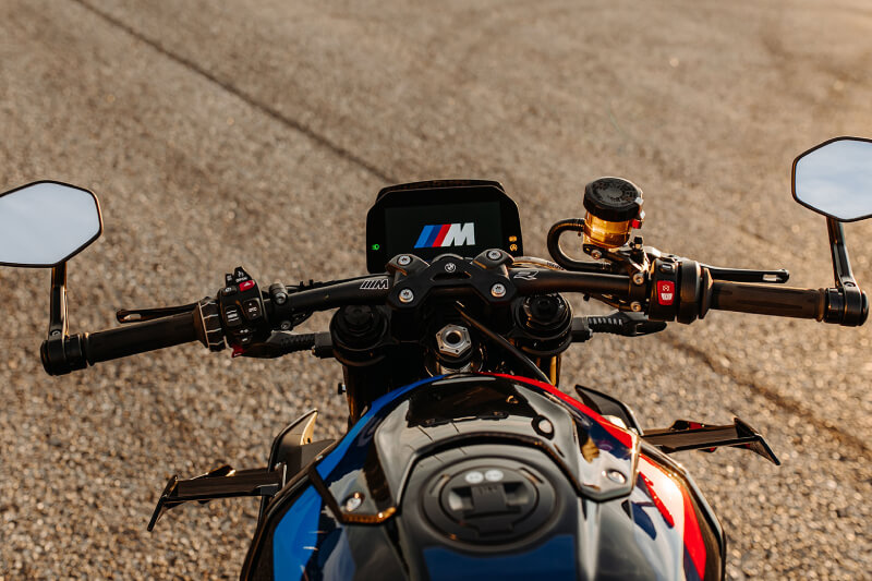 BMW M 1000 R Photo 01
