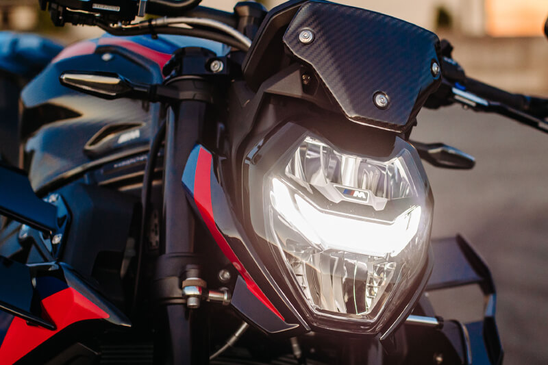 BMW M 1000 R Photo 02