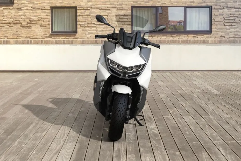 2024 BMW C 400 GT Image 02