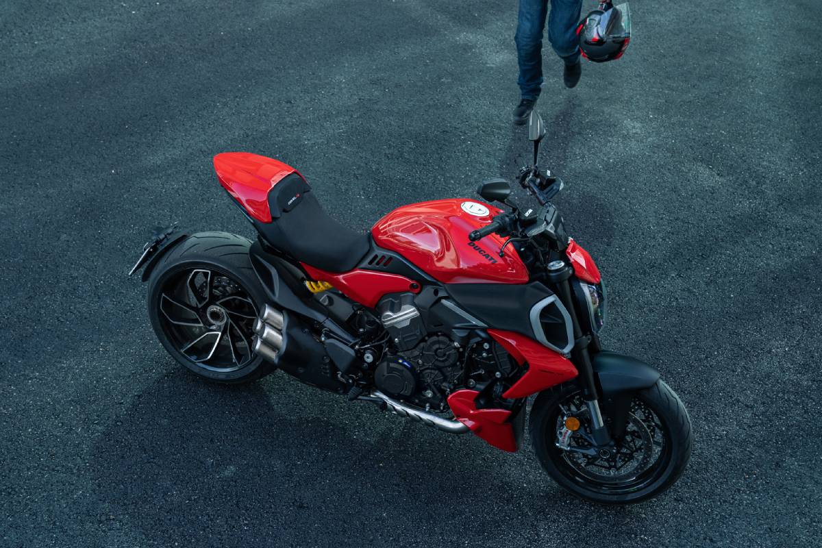 2025 Ducati Diavel V4