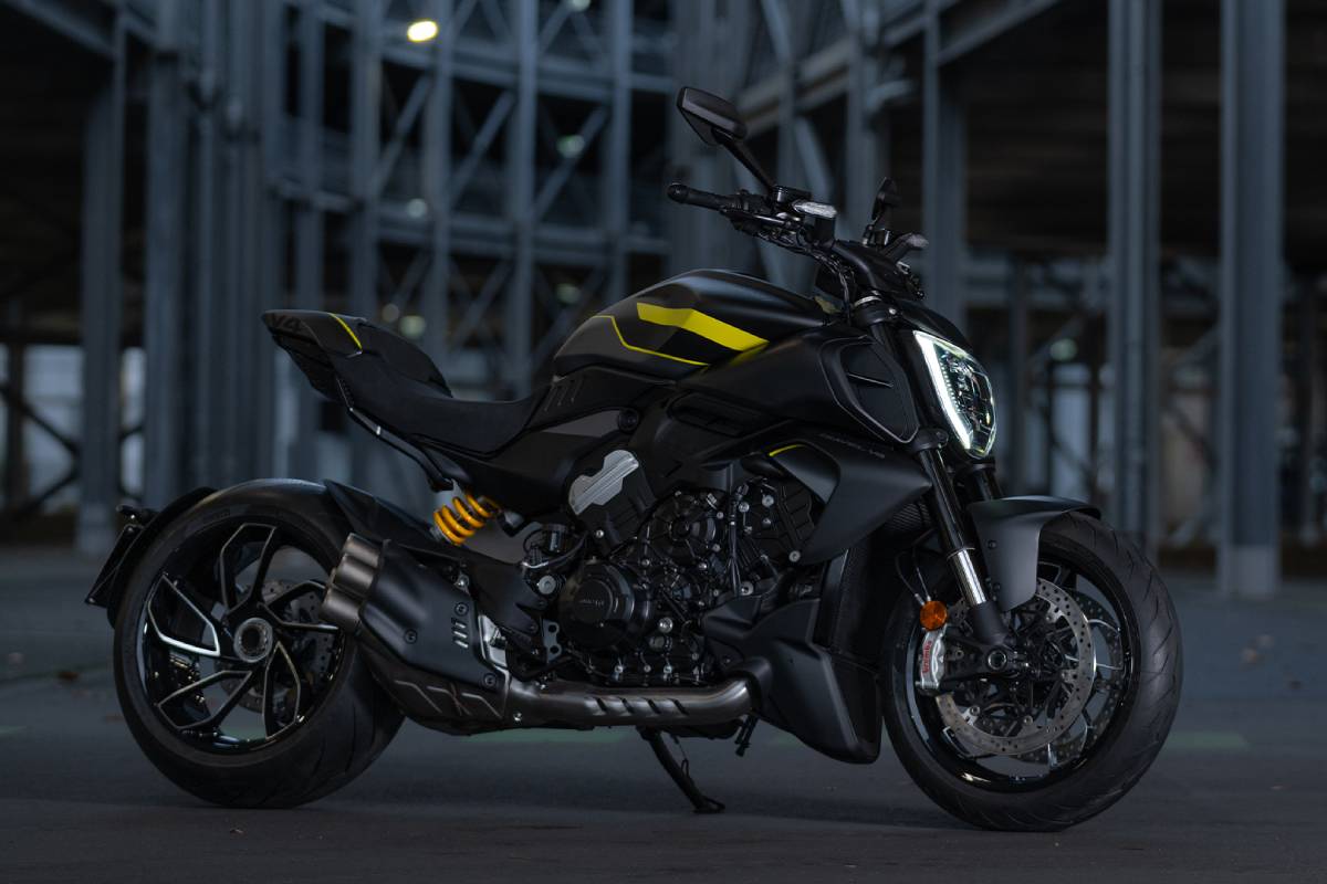 2025 Ducati Diavel V4