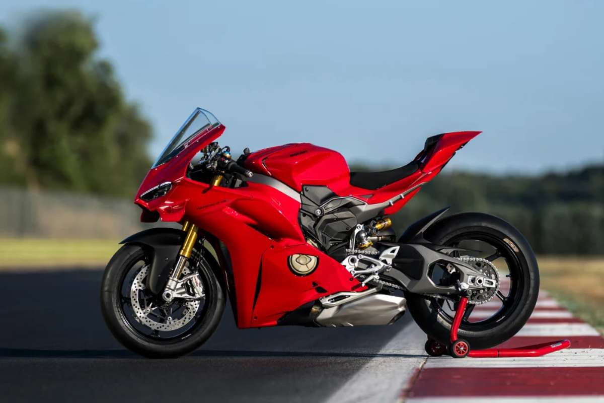 2025 Ducati Panigale V4