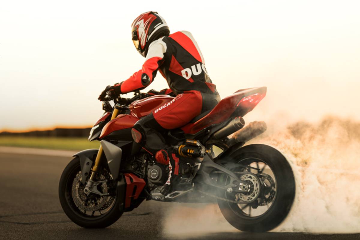2025 Ducati Streetfighter V2 S
