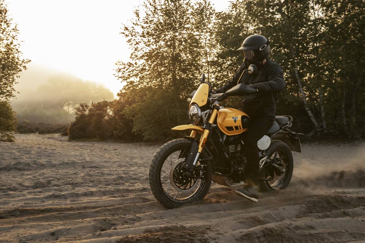 2026 Triumph Scrambler 400 XC