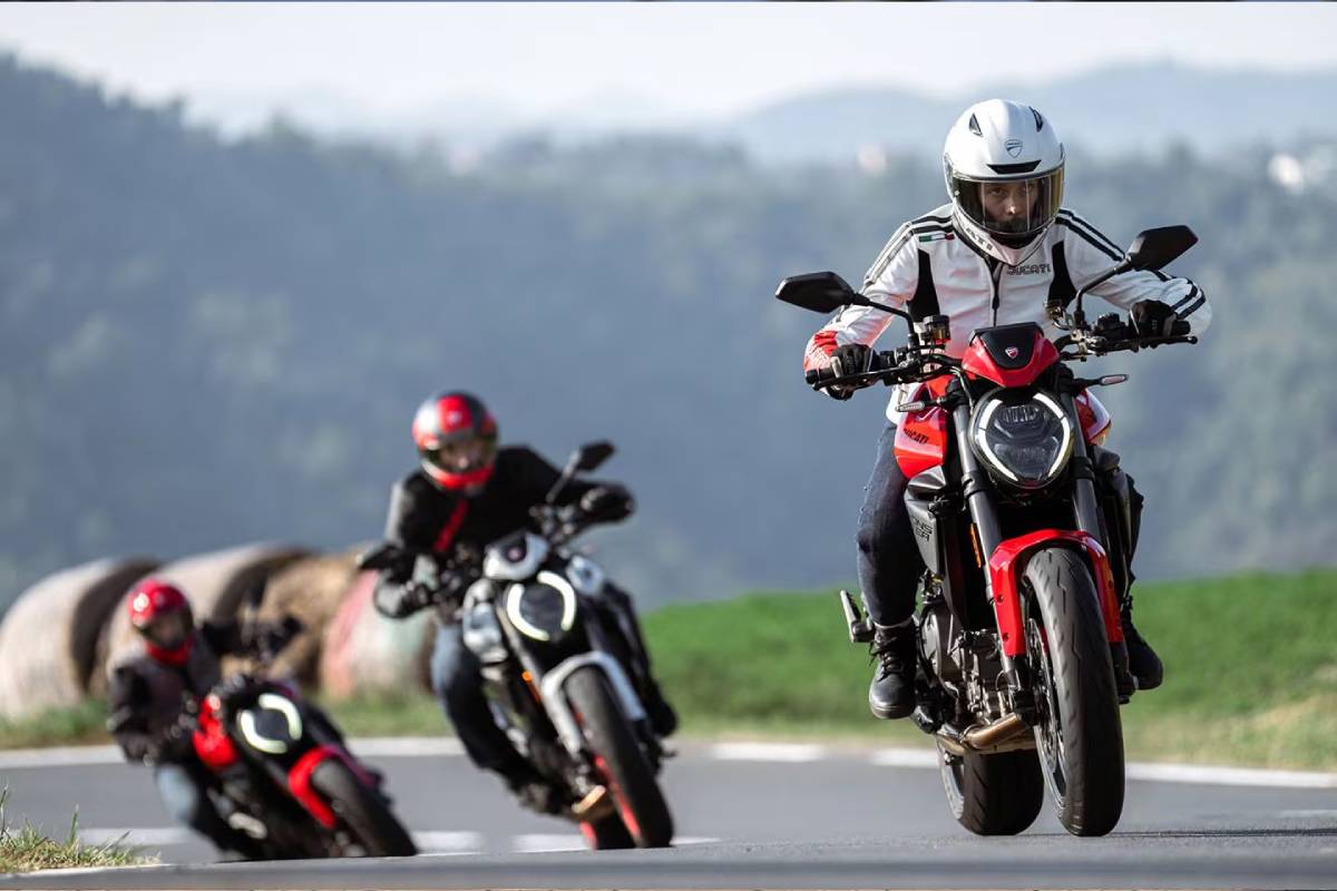 2026 Ducati Monster Plus